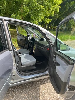 Opel Meriva 1.8 benzín Automat - 16