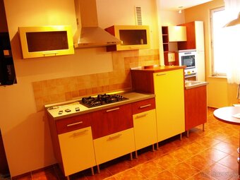 PRENÁJOM v CENTRE   REZERVOVANE   - 16