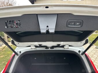 Volvo V60 D3 R-Design A/T - 16
