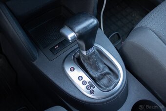 Volkswagen Touran 1.9 TDi DSG /aj na splátky/ - 16