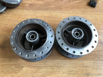 Predám náhradné diely na jawetta 551 a Štadión S 11 a S 22 - 16