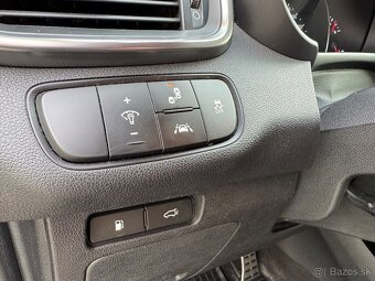 Kia Sorento 2.2 CRDi VGT 4WD 147kw Platinum A/T 7m - 16