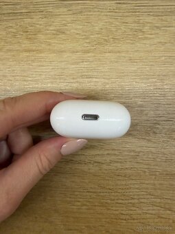 Apple AirPods 1 - 16