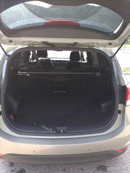 KIA Carens 1.7 CRDi 136k  A/T - 16
