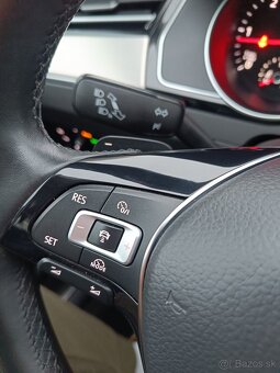 VW Passat Variant B8 2,0 TDi DSG 110 kW Highline r.v. 2016 - 16
