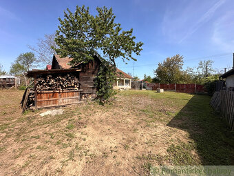 Starý sedliacky dom s veľkým pozemkom v Kolte – ideálna pr - 16