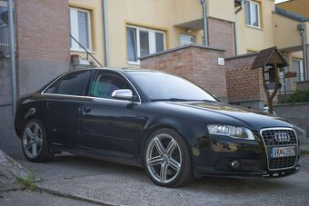 AUDI A4 S4 - 16