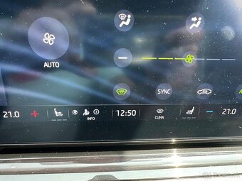 Škoda Octavia Combi 2.0 TDI RS DSG - 16