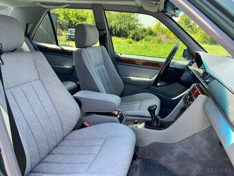 Mercedes-Benz 124 Mercedes W124 E220 - 16