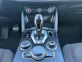 Alfa Romeo Stelvio 2.2 JTD 190k Business AWD A/T - 16