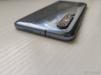 Xiaomi Mi 10 5G 8/256 GB Baterie 91% - 16