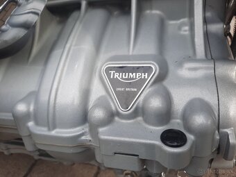 Triumph Rocket 3 15tis km Jedinečný stav - 16