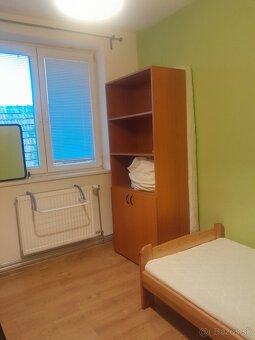 Predám veľký dom s krásnym výhľadom na Žilinu - TOP LOKALITA - 16