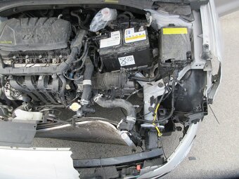 Hyundai i30 CW 1.5i CVVT Comfor - 16