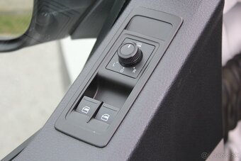 vw transporter T6 2.0 TDI 9-miest kúpené v SR - 16