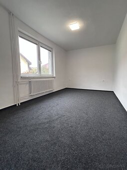 Veľký rodinný dom na predaj - Kysucké Nové Mesto - Ochodnica - 16