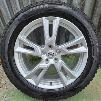 Originálna zimná sada VOLVO - 5x108 r18 + 235/55 r18 - 16