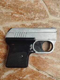 Vzduchová pištoľ CZ tex model 3 - 16