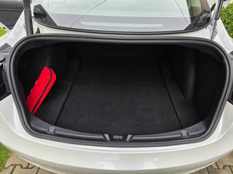 TESLA MODEL 3 PERFORMANCE FACELIFT BLACK PACKET LONG RANGE - 16