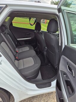KIA Cee’d Hatchback 1.6 diesel, 100kw Manuál - 16