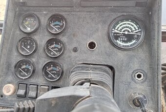 Predam traktor Belarus MTZ 1025.3/2007/110koni - 16