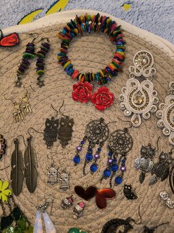 Bižutéria,náušnice,náhrdelníky,brošne,prstene,prívesky - 16