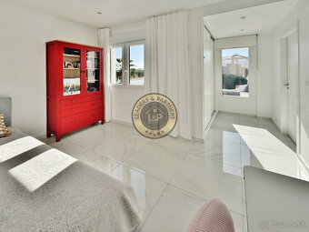 Mezonetový dom 4+kk s bazénom, Torrevieja-Los Balcones, Špan - 16