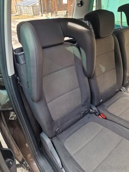 Sharan 2.0tdi DSG 103kW 7miest - 16