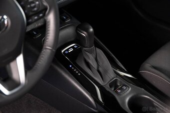 Toyota Corolla 1.8 Hybrid e-CVT Comfort, 2021, DPH - 16