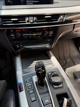 BMW X5 M50D - 16