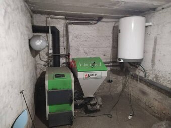 Predaj:Prerobený 4-izbový RODINNÝ DOM, pozemok 792 m2, Sučan - 16