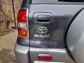 RAV4, 08/2005, STK do 02/27, 192000 km, 2. majiteľka, SR - 16