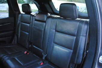 Jeep Grand Cherokee 3.0L V6 TD Overland⭐ A/T⭐ - 16