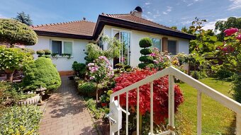 Výnimočný 6-izbový rodinný dom na pozemku 2 200 m² s veľkou  - 16
