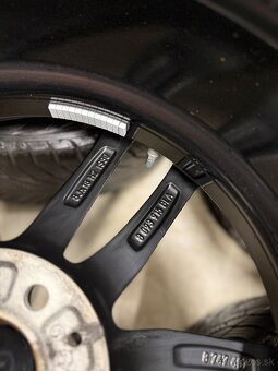 Zimná sada 5x112 R18 , 245/45/18 BMW 5 - G30 G31 Style 662M - 16
