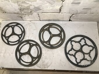 Liatinové dekorácie - 16