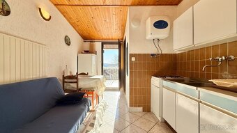 Dom s tromi apartmánmi v centre, Starigrad Paklenica - 16