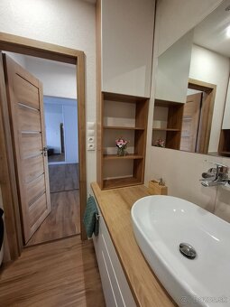 3-izbový byt po kompletnej rekonštrukcii – Levoča, zariadený - 16