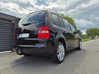 Volkswagen Touran 2.0 TDI Highline DSG. - 16