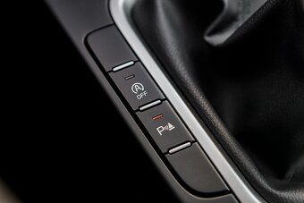 Kia Ceed 1.0T-GDi 74kW M6 Silver 02/2022 - 16