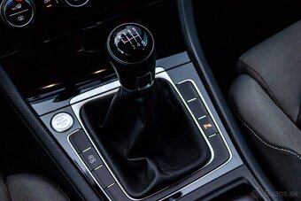 Volkswagen Golf 1.5 TSI R-Line Highline / SK Auto / TOP STAV - 16