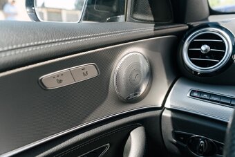 Mercedes-Benz E trieda Kombi 220 d 4MATIC A/T - 16