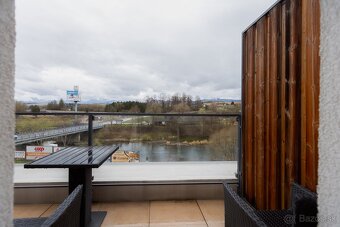 Slnečný investičný apartmán s terasou v projekte Bešeň - 16