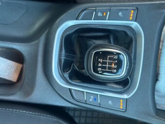 Hyundai I30 CW combi 1.5 DPi Family - 16