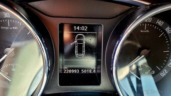 Škoda Superb Combi 2.0 TDI CR 140k Comfort DSG - 16