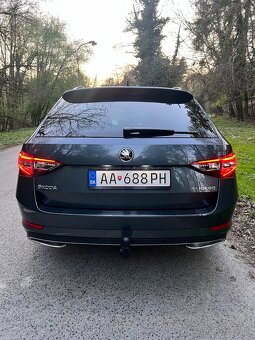 Škoda Superb SPORTLINE combi - 16
