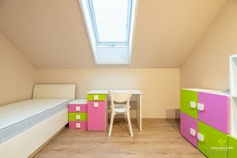 Dvojpodlažný Apartmán s garážou pod Bojnickým zámkom - 16