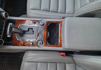 Volkswagen Touareg 3.6 V6 Tiptronic - 16