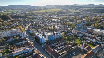 Veľkometrážny 4 izbový byt s podzemným parkovacím... - 16