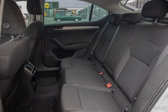 Škoda Superb - 16